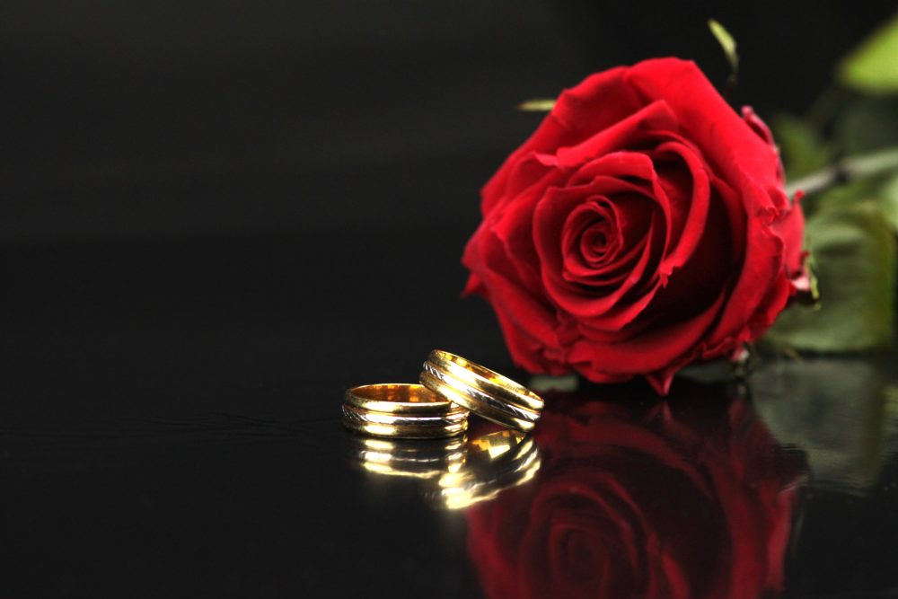 Pour un mariage le jour de la Saint-Valentin (le 14 février 2017), le 24 janvier 2017 est donc la date limite pour me rencontrer en vue de préparer votre mariage.